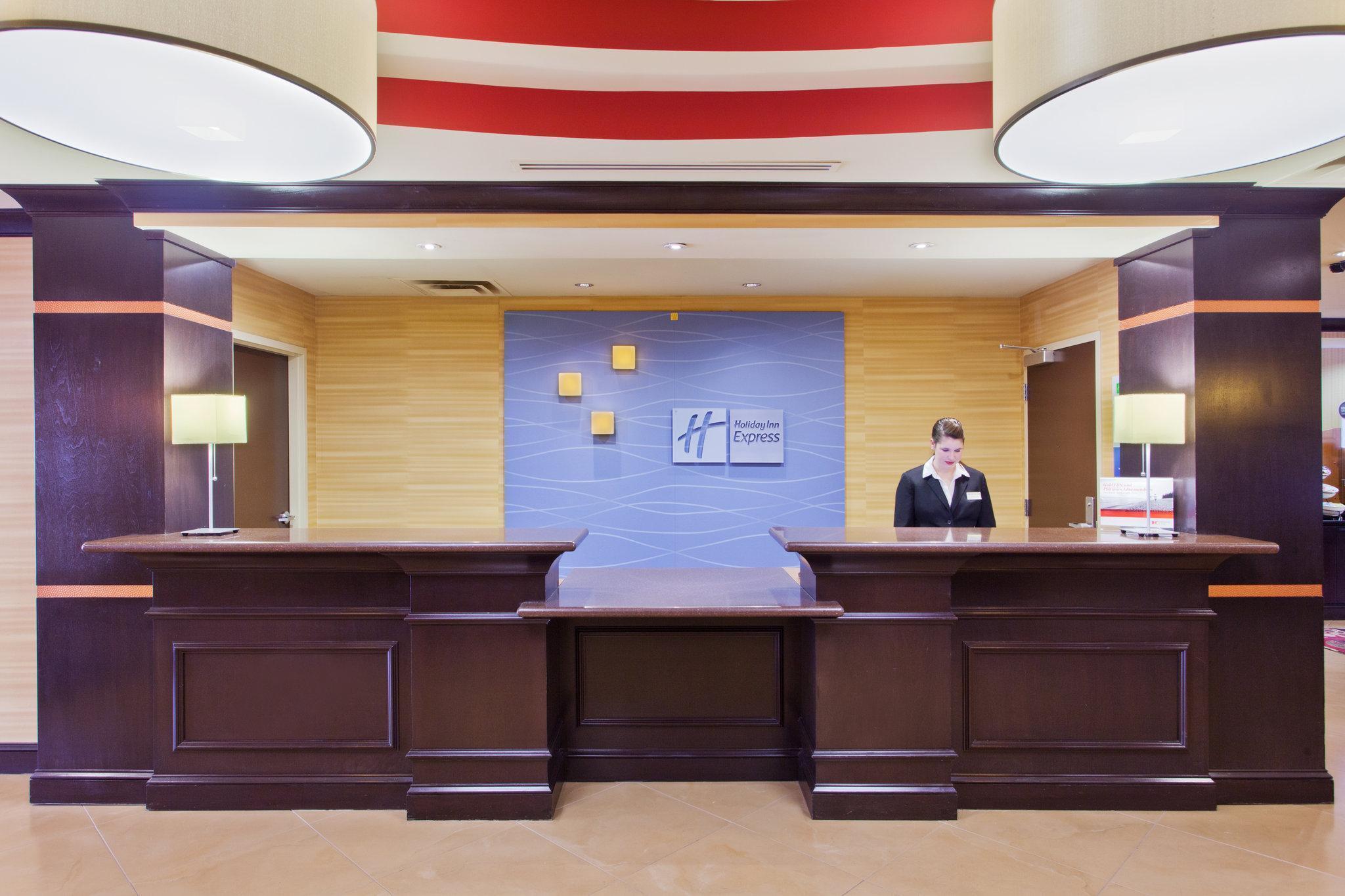 Holiday Inn Express Rome-East By Ihg Bagian luar foto