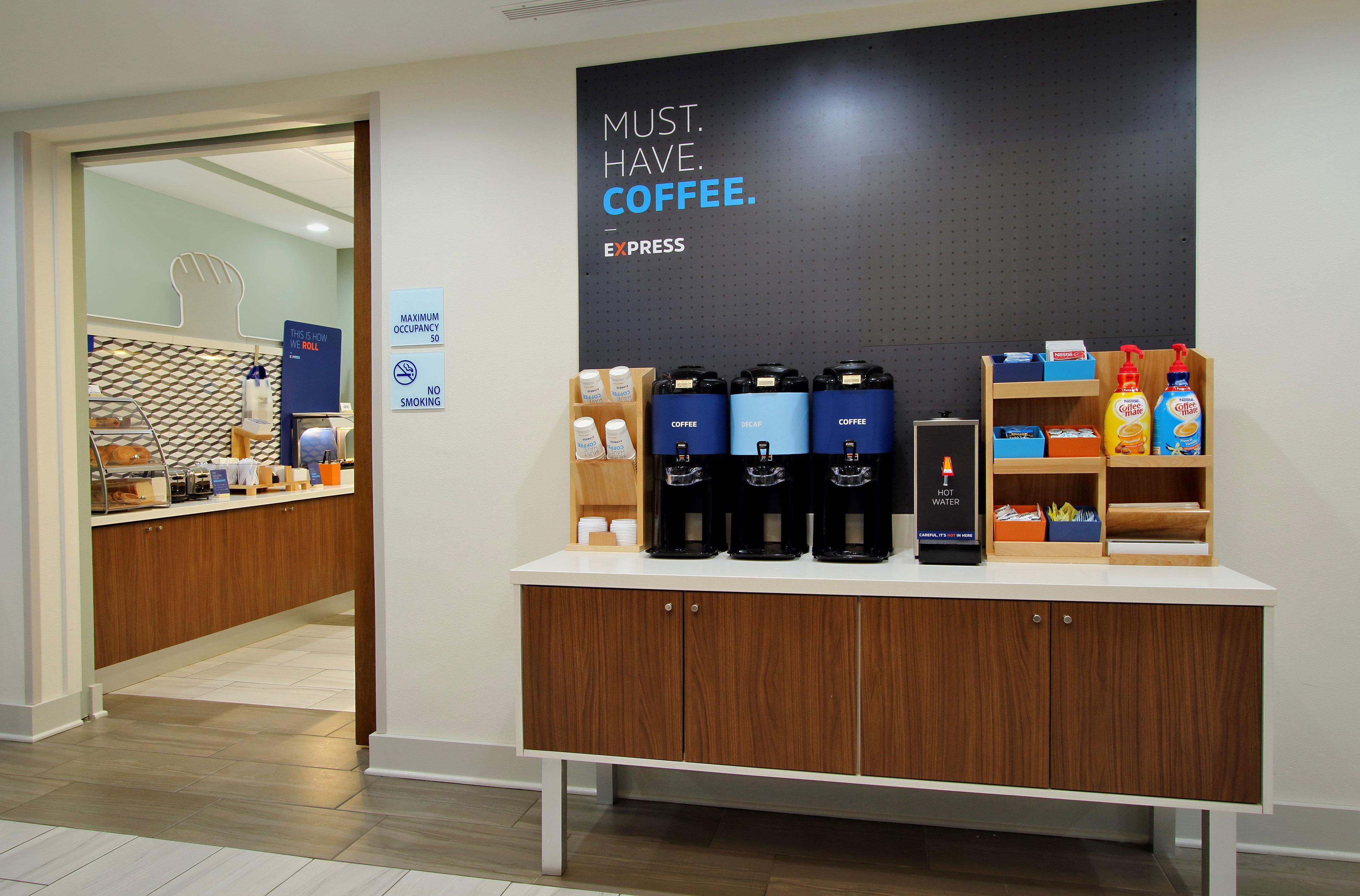Holiday Inn Express Rome-East By Ihg Bagian luar foto