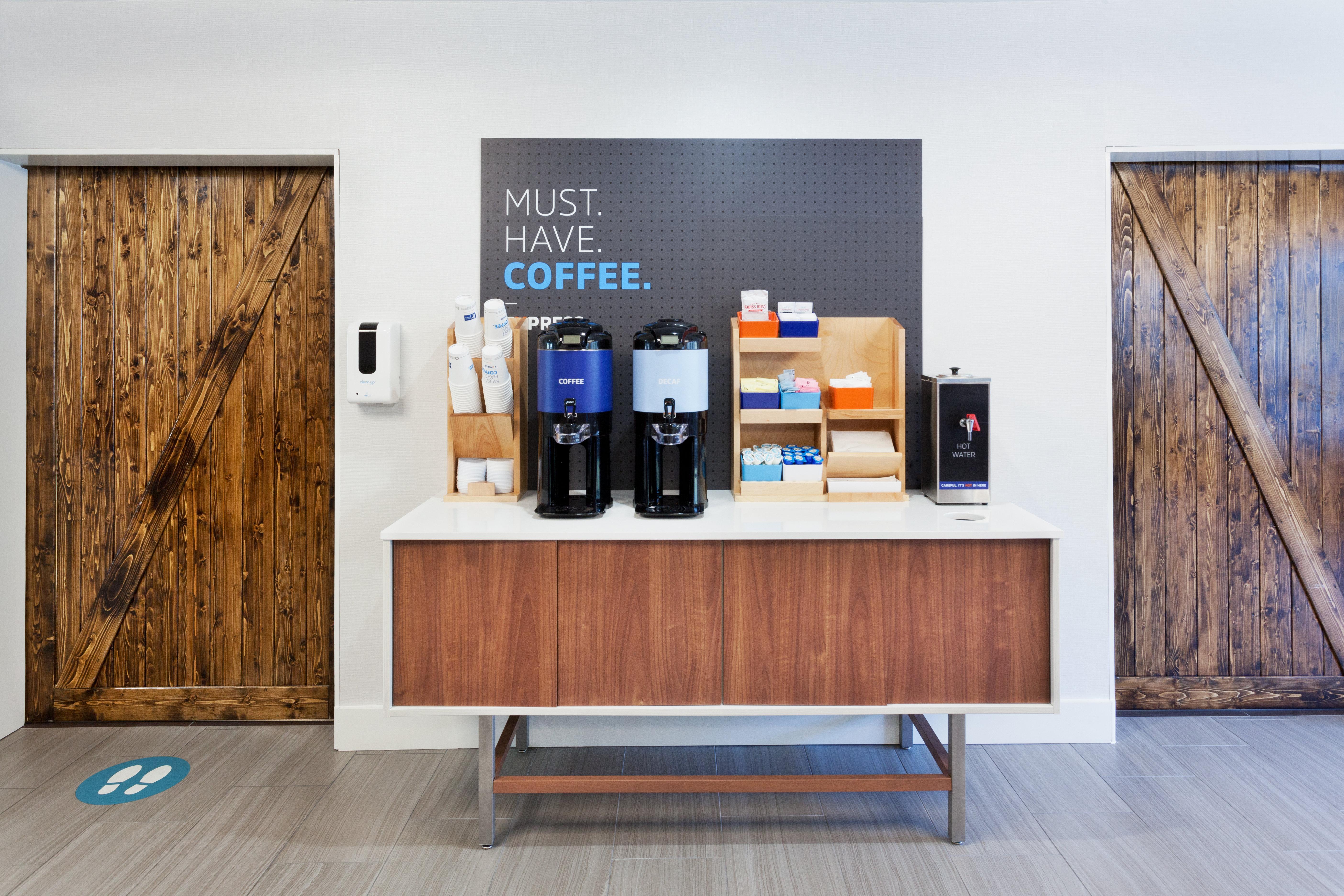 Holiday Inn Express Rome-East By Ihg Bagian luar foto