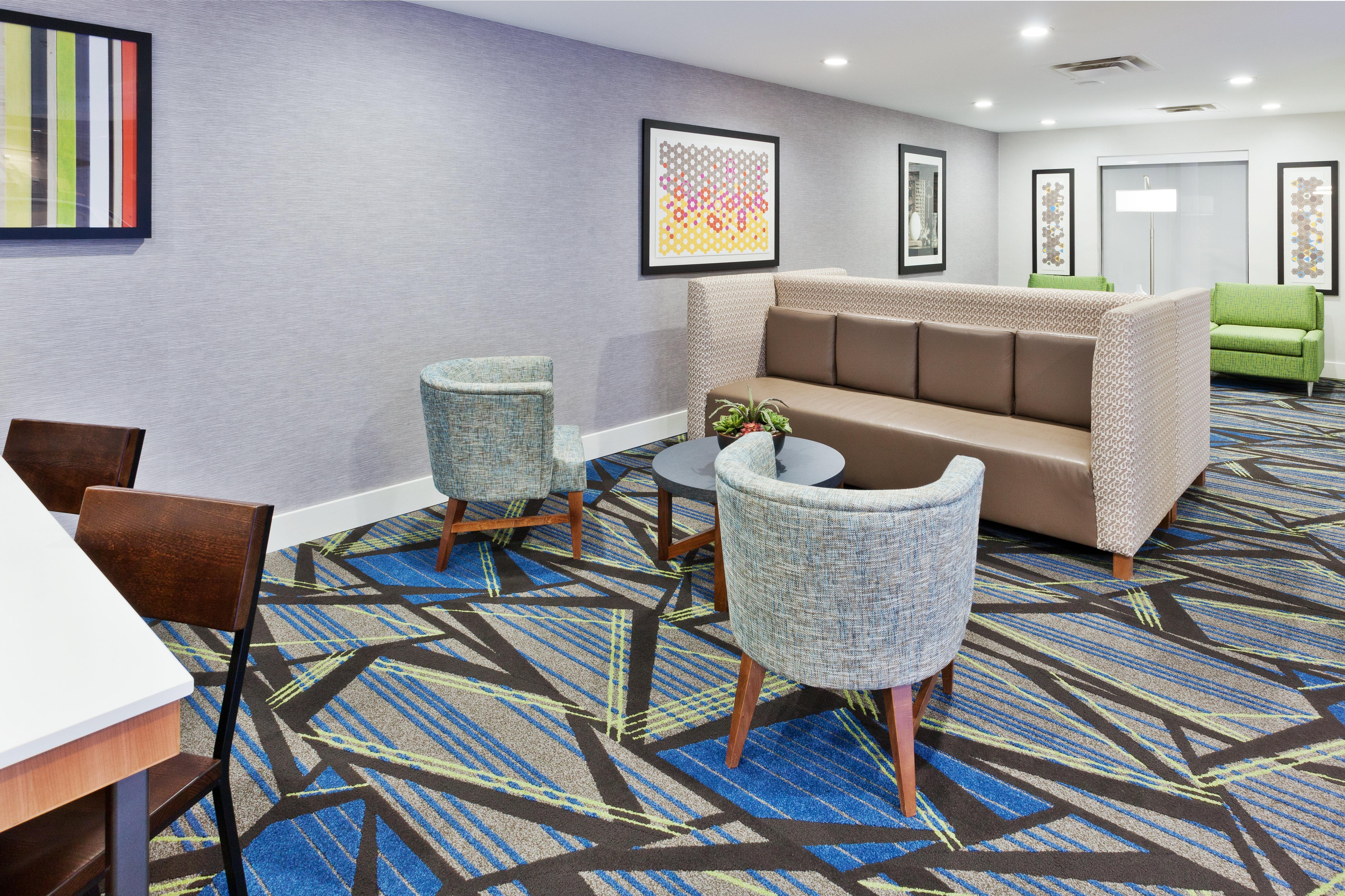 Holiday Inn Express Rome-East By Ihg Bagian luar foto