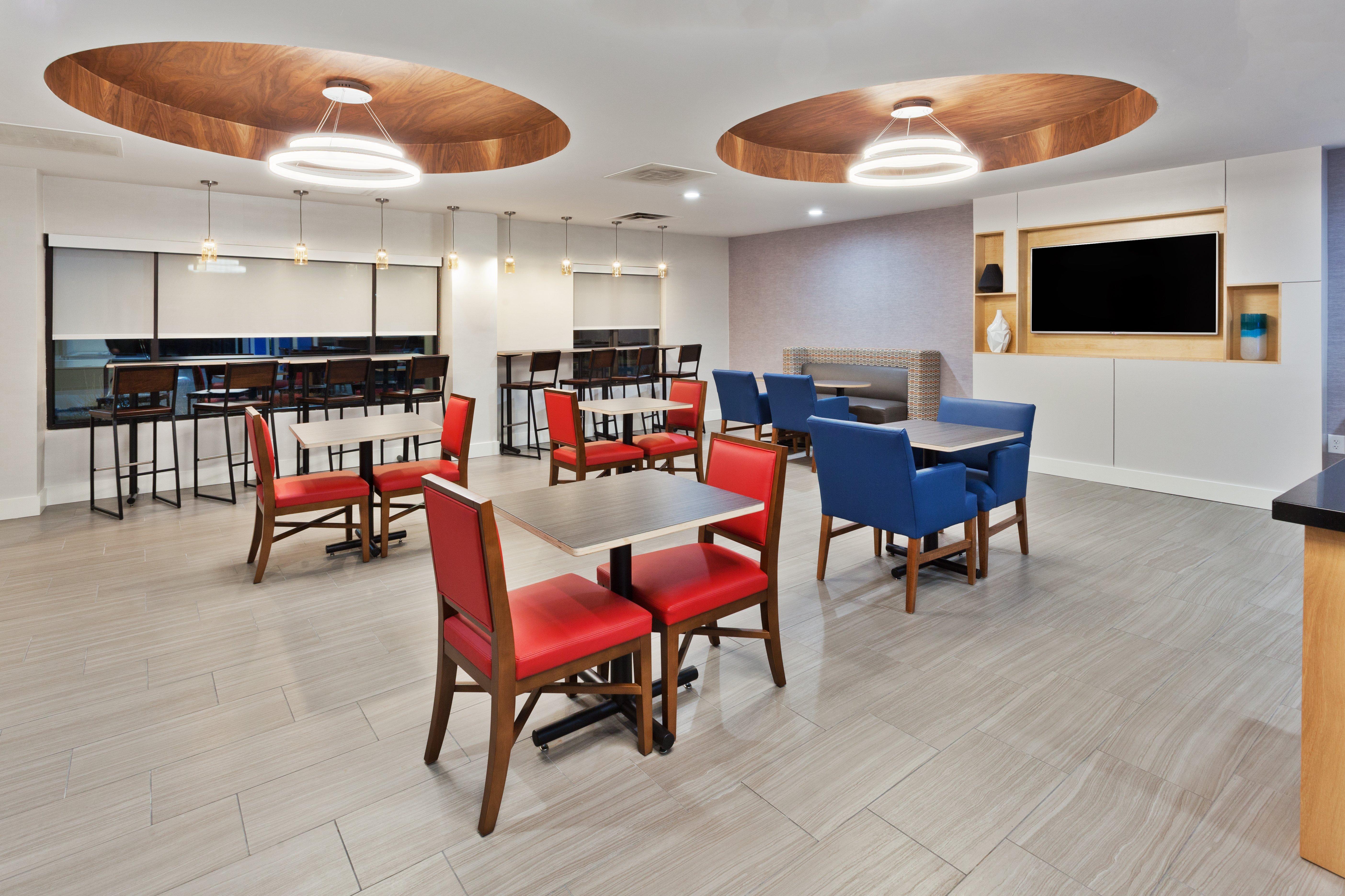 Holiday Inn Express Rome-East By Ihg Bagian luar foto