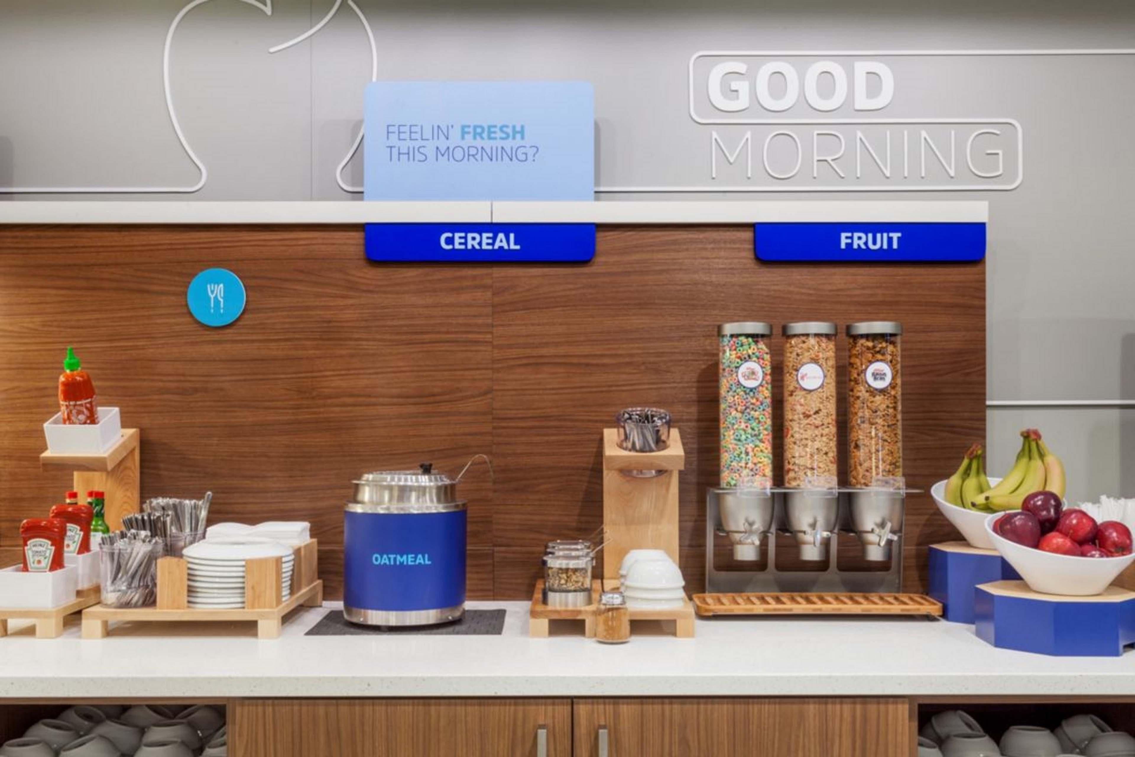 Holiday Inn Express Rome-East By Ihg Bagian luar foto