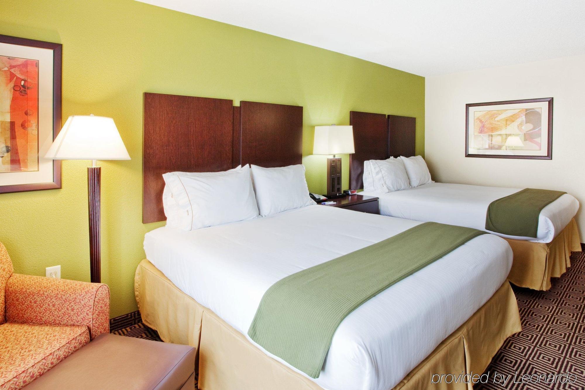 Holiday Inn Express Rome-East By Ihg Bagian luar foto